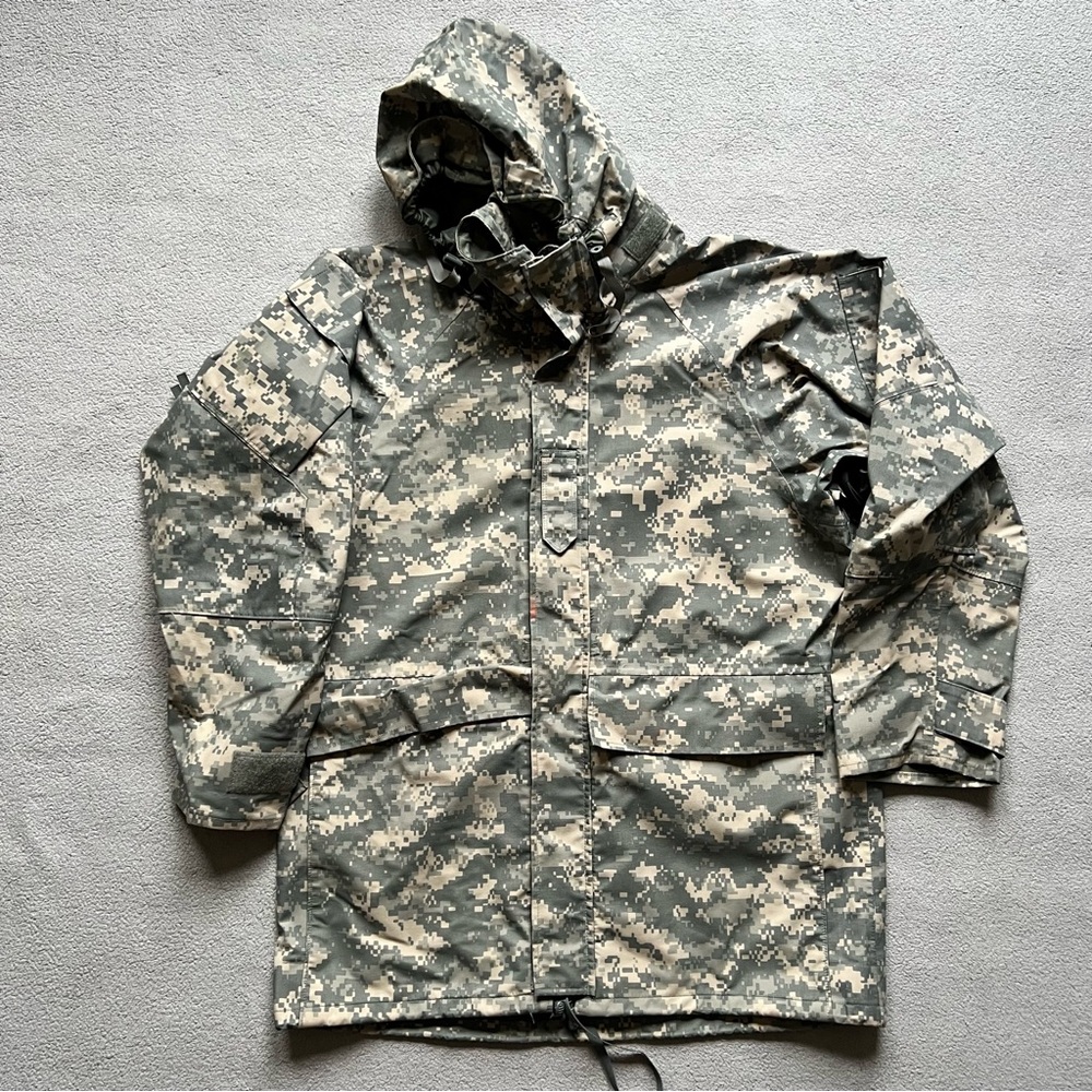 ECWCS Parka Mens Small Camo Digital UCP USGI Military Gen II Cold Weather Jacket